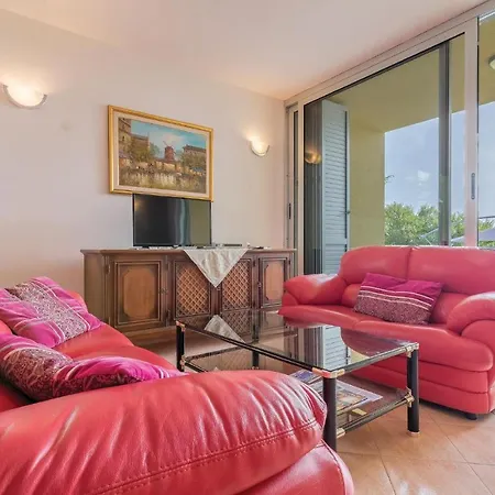 Two-bedroom In Appartement