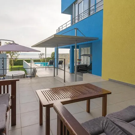 Two-bedroom In Appartement